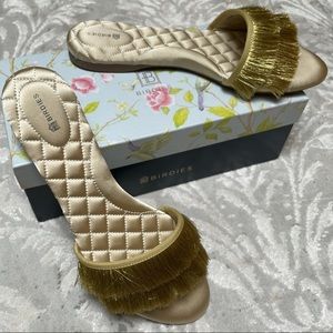 Champagne Fringe Slides